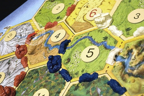 Настольная игра: Колонизаторы. Купцы и варвары (CATAN)